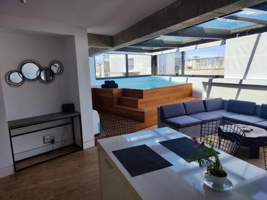 Gazi Pool House Lägenhet Aten Exteriör bild