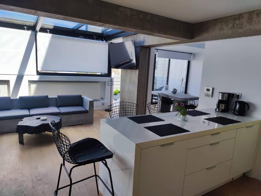 Gazi Pool House Lägenhet Aten Exteriör bild