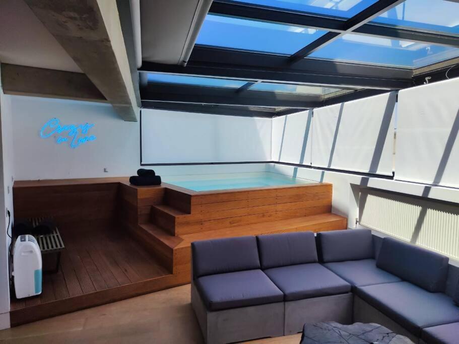 Gazi Pool House Lägenhet Aten Exteriör bild